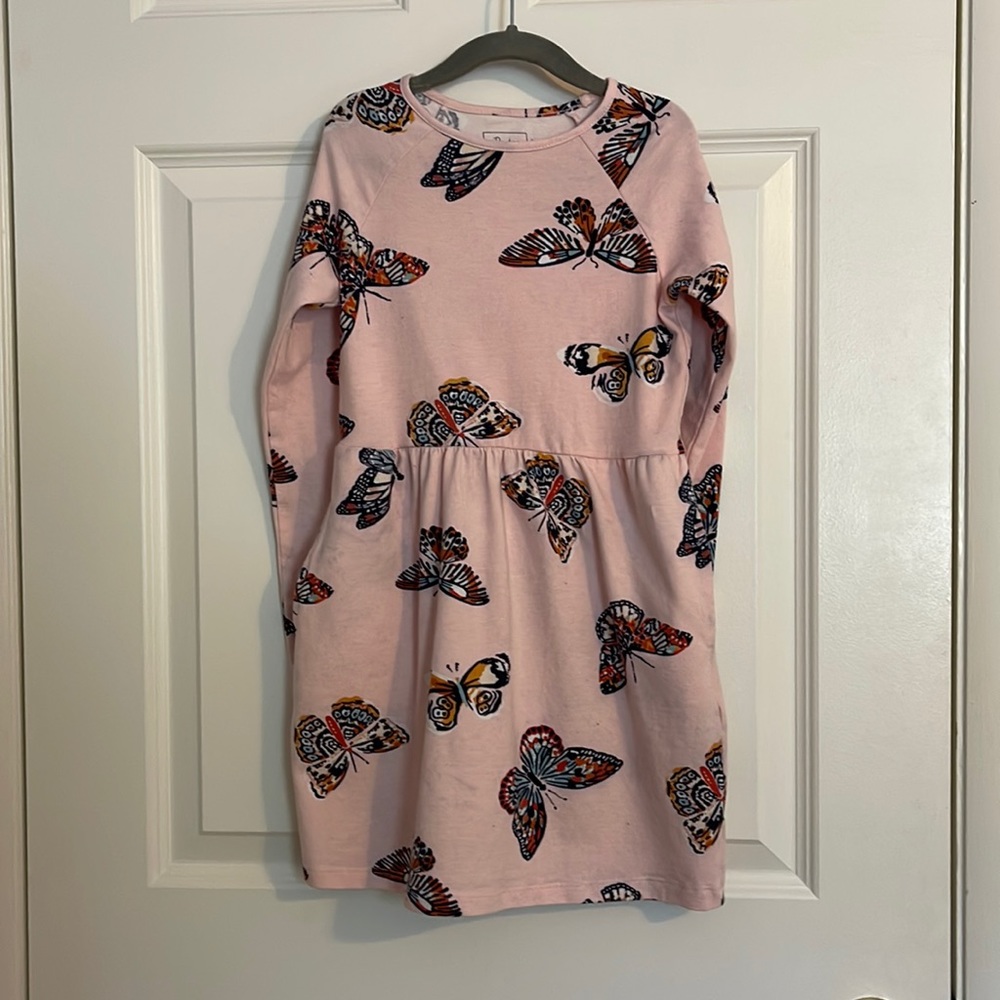 Long sleeve cotton dress.